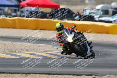 media/Apr-10-2022-SoCal Trackdays (Sun) [[f104b12566]]/Turn 2 (1135am)/